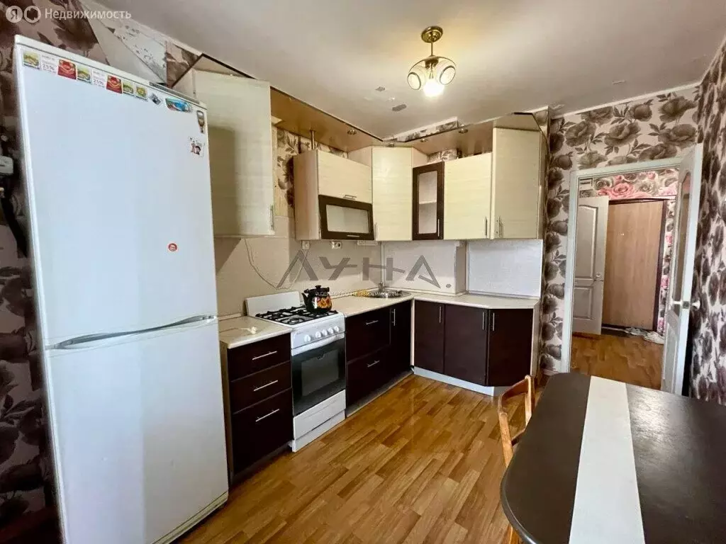 1-комнатная квартира: Набережные Челны, улица имени Сергея Максютова, ... - Фото 1