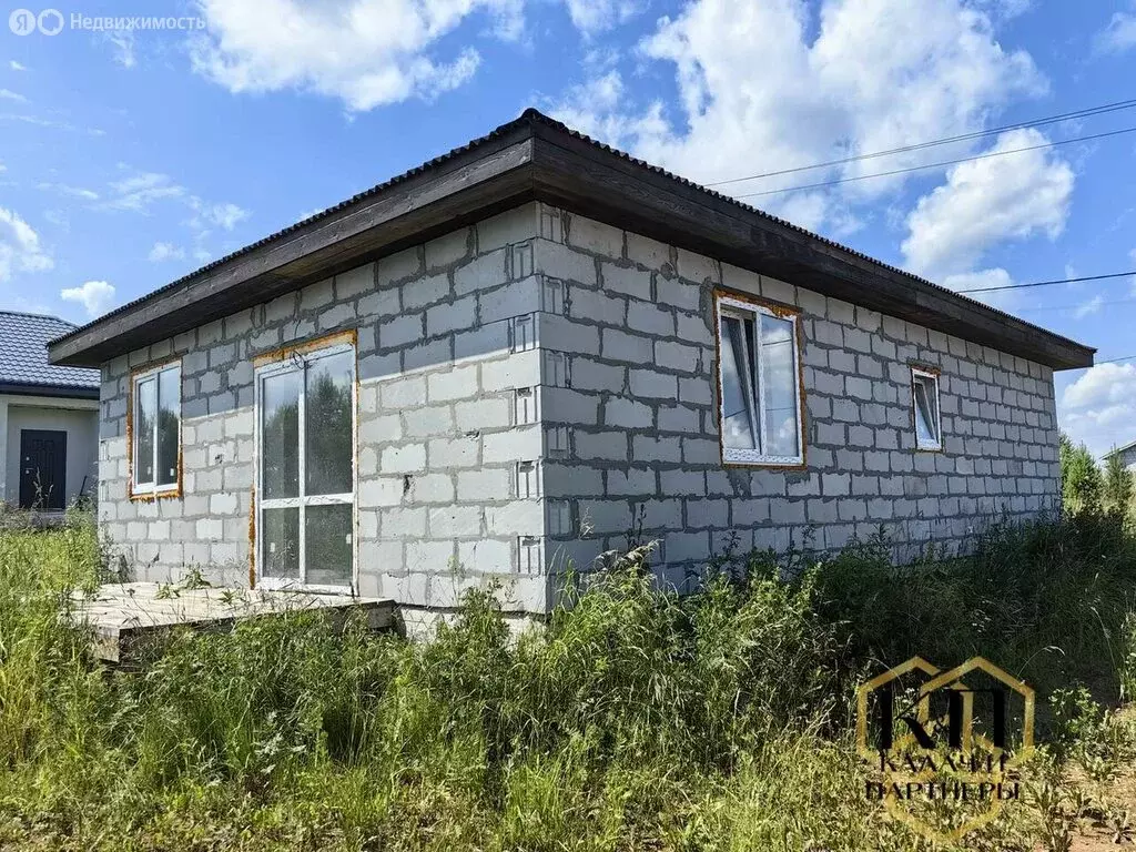 Дом в Свердловская область, Берёзовский муниципальный округ, посёлок ... - Фото 0