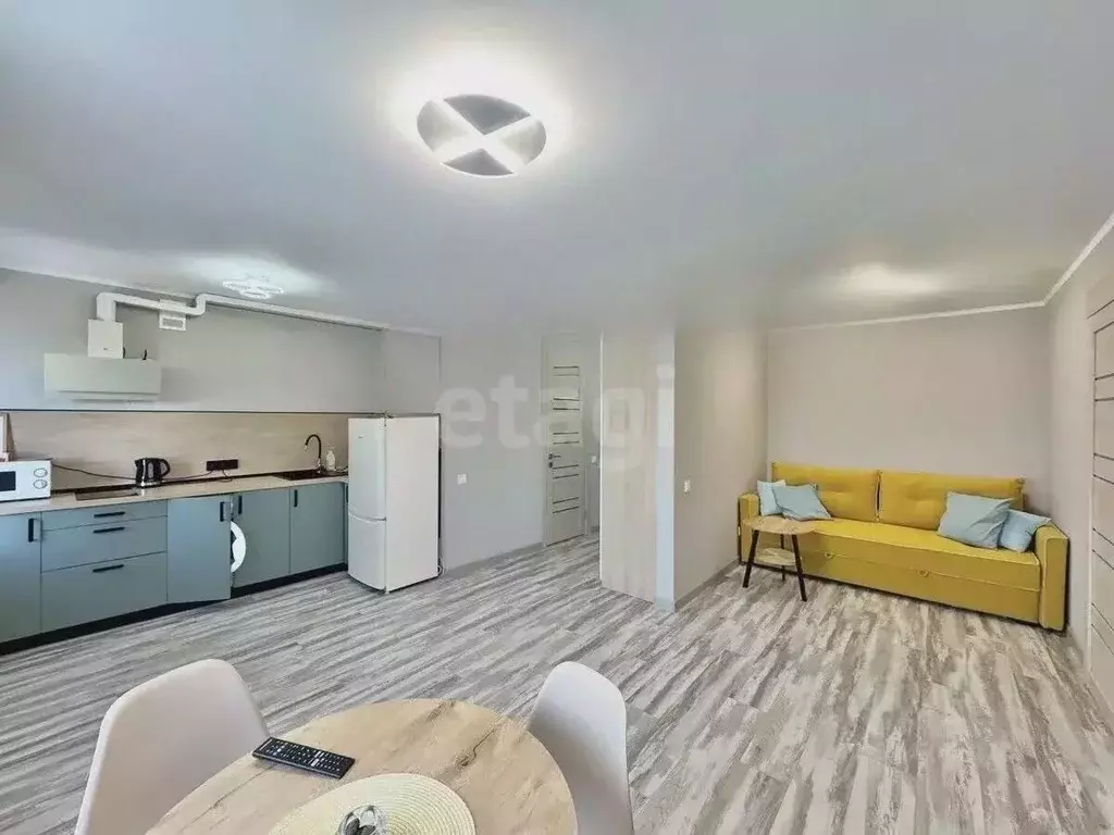 1-к кв. Тюменская область, Тюмень ул. Республики, 94 (42.6 м) - Фото 1