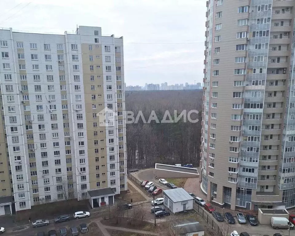 Продается 3-комнатная квартира - Фото 1