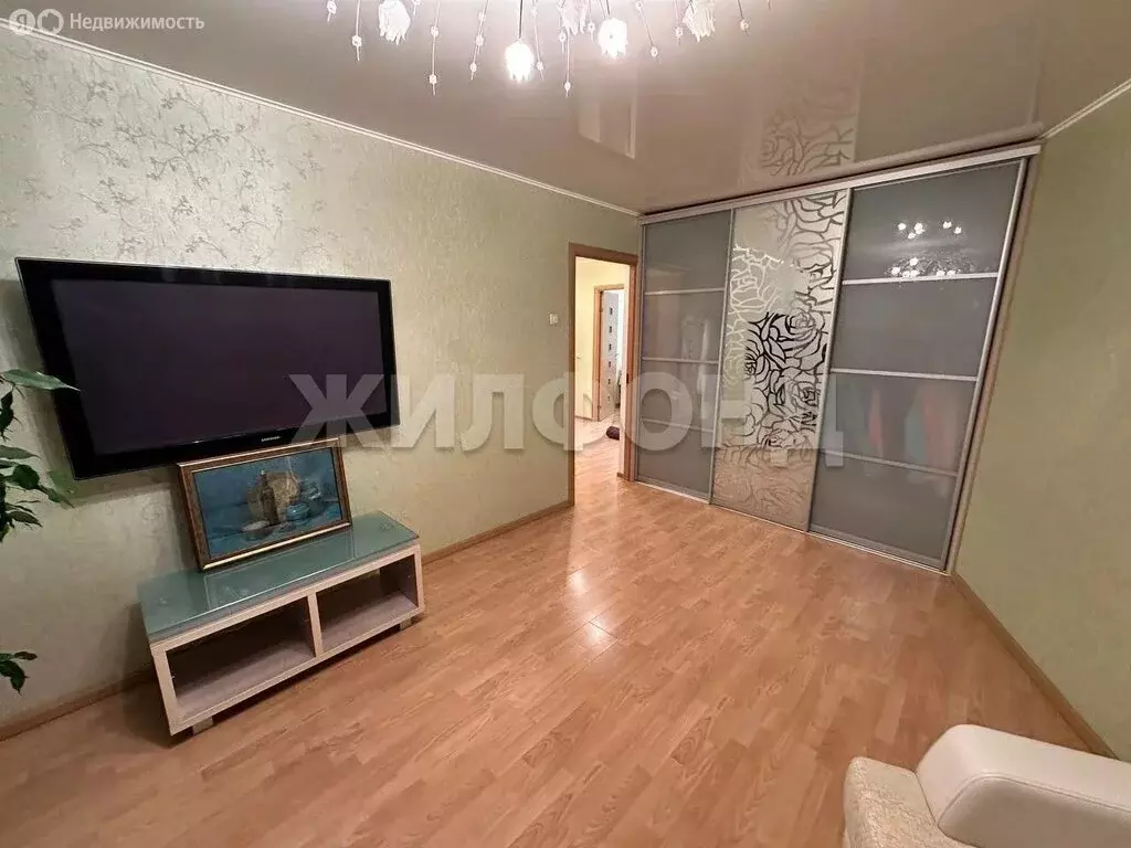 4-комнатная квартира: Тольятти, улица Ворошилова, 67 (79 м) - Фото 1