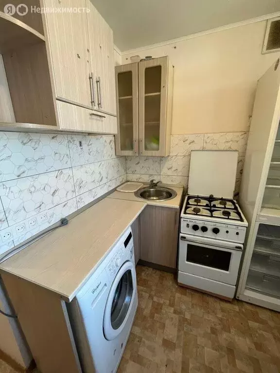 3-комнатная квартира: Брянск, проезд Федюнинского, 6 (58.4 м) - Фото 1