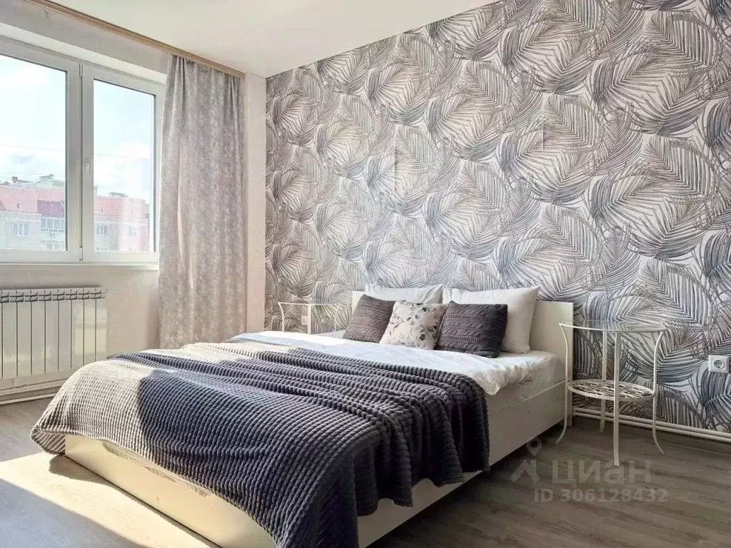 1-к кв. Орловская область, Орел пл. Поликарпова, 20 (46.0 м) - Фото 0