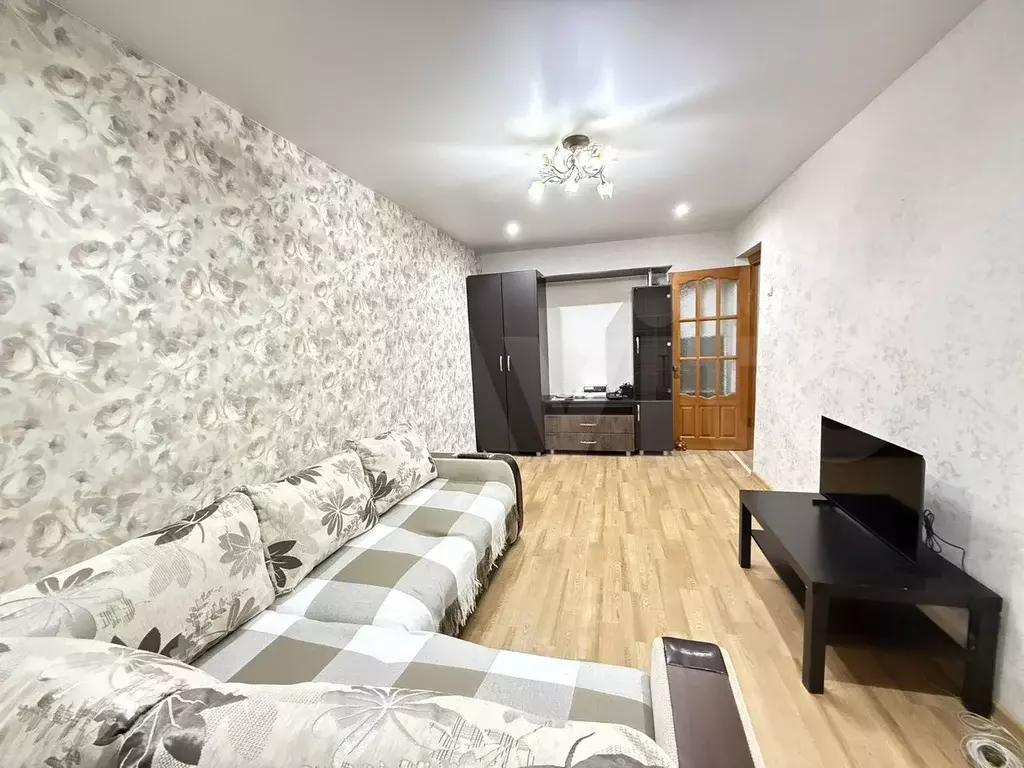 2-к. квартира, 50 м, 5/5 эт. - Фото 0