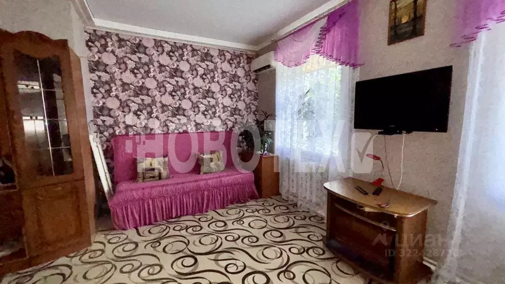 2-к кв. Краснодарский край, Крымск Революционная ул., 102 (60.0 м) - Фото 1