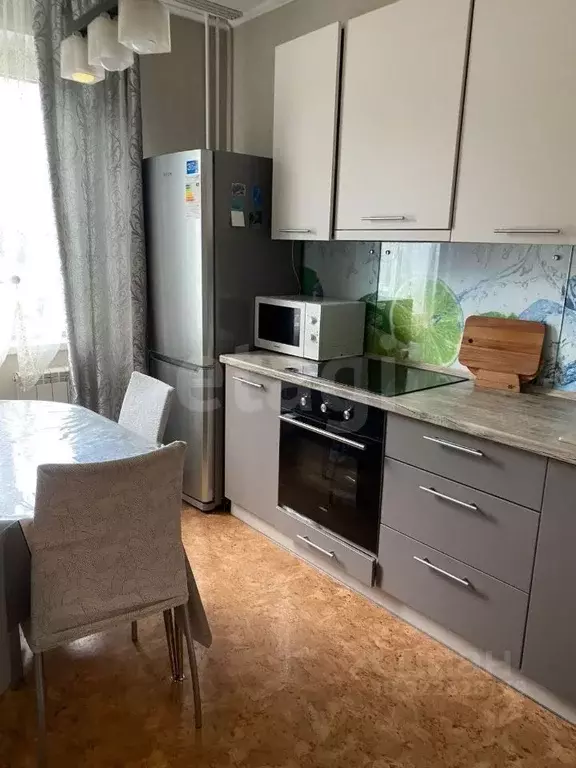 2-к кв. Красноярский край, Красноярск ул. Алексеева, 109 (54.0 м) - Фото 0