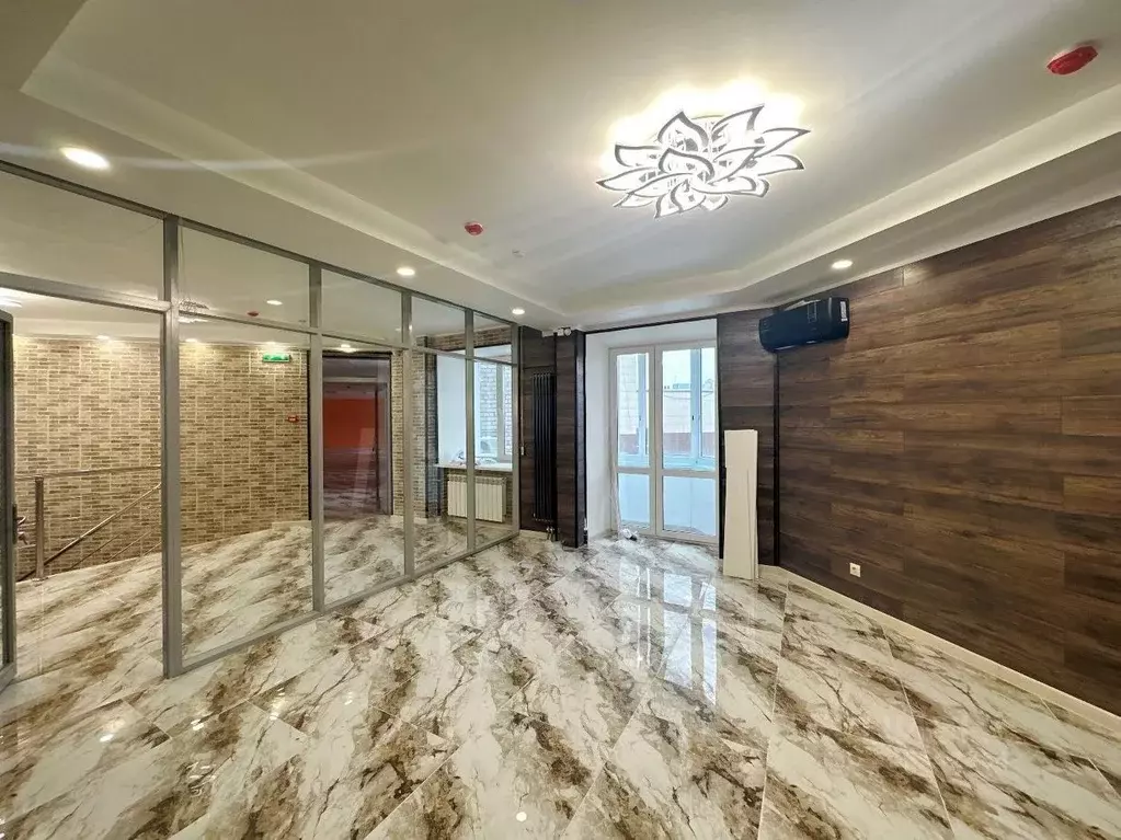 Офис в Пермский край, Пермь Комсомольский просп., 8 (435 м) - Фото 1