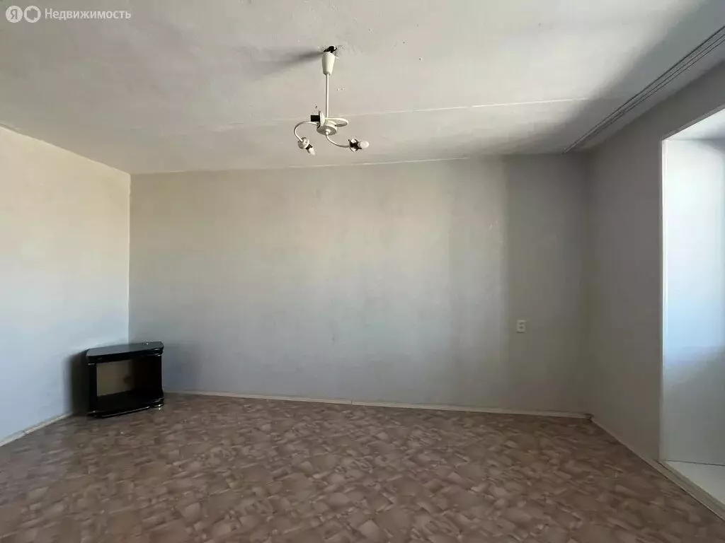 2-комнатная квартира: Еманжелинск, улица Титова, 10 (50.6 м) - Фото 2