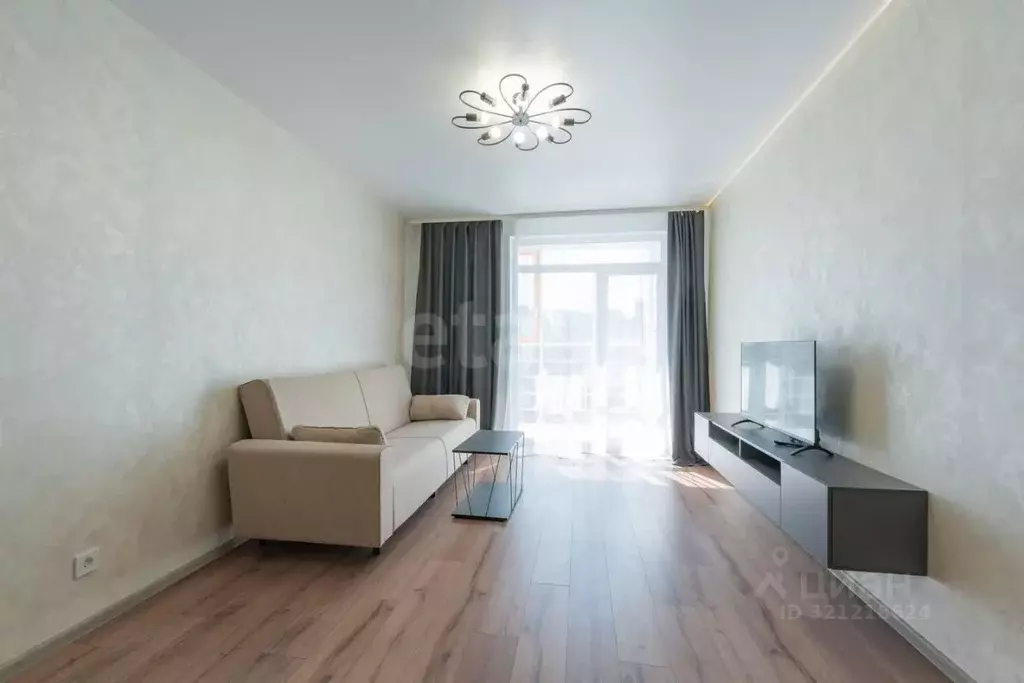 2-к кв. Пермский край, Пермь ул. Революции, 2А (52.95 м) - Фото 1
