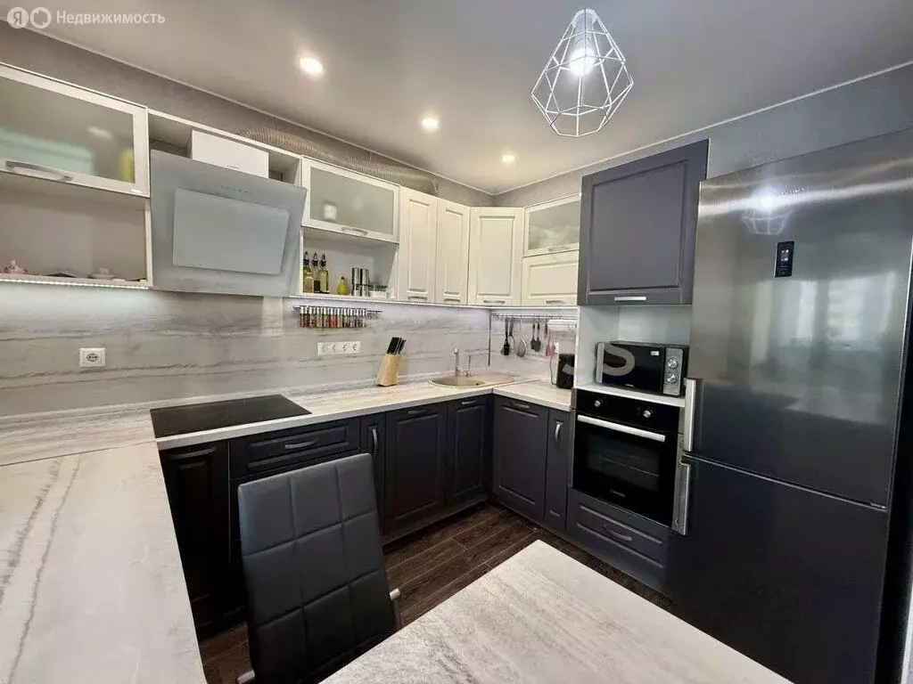 3-комнатная квартира: Тюмень, Газопромысловая улица, 2 (70 м) - Фото 1