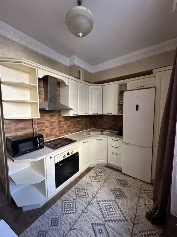 2-к кв. Москва 1-я Брестская ул., 33С2 (63.4 м) - Фото 0