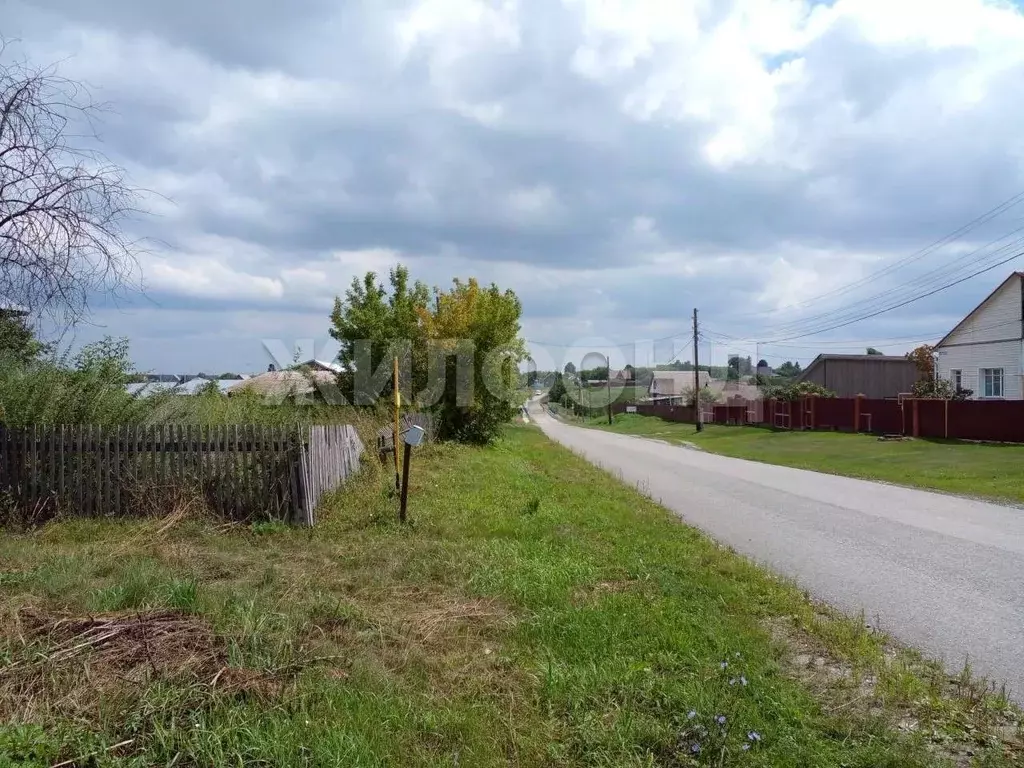 Дом в Новосибирская область, Ордынский район, с. Кирза ул. Ленина (51 ... - Фото 0