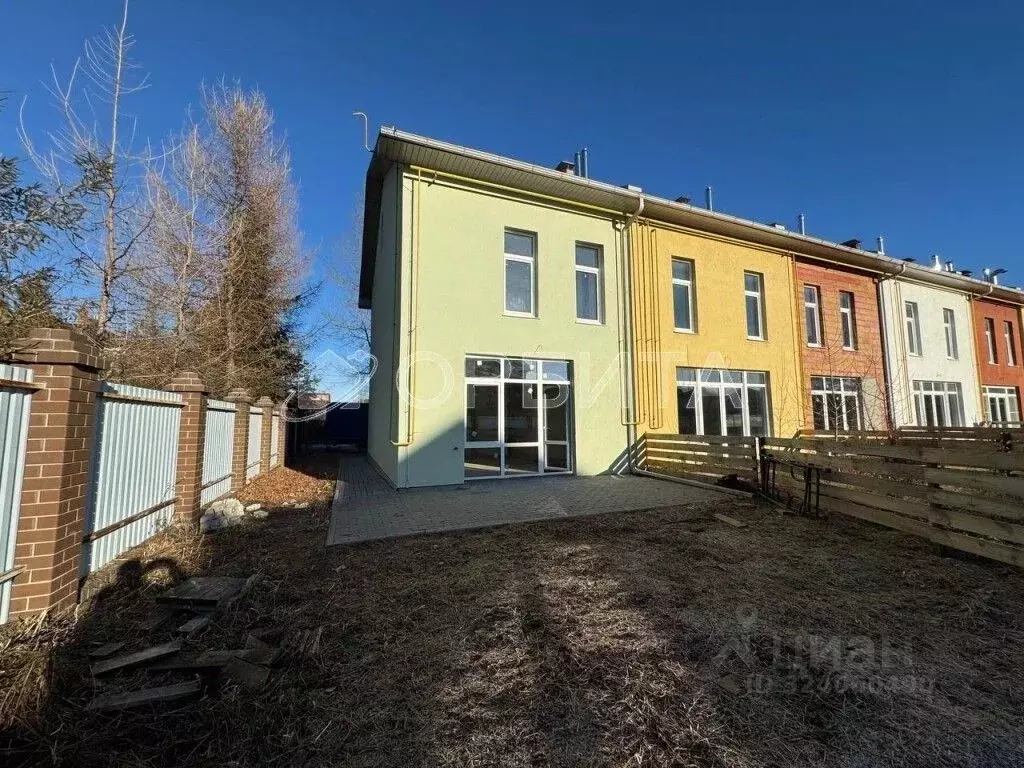 Таунхаус в Тюменская область, Тюмень пер. 2-й Гостевой, 10 (166 м) - Фото 1