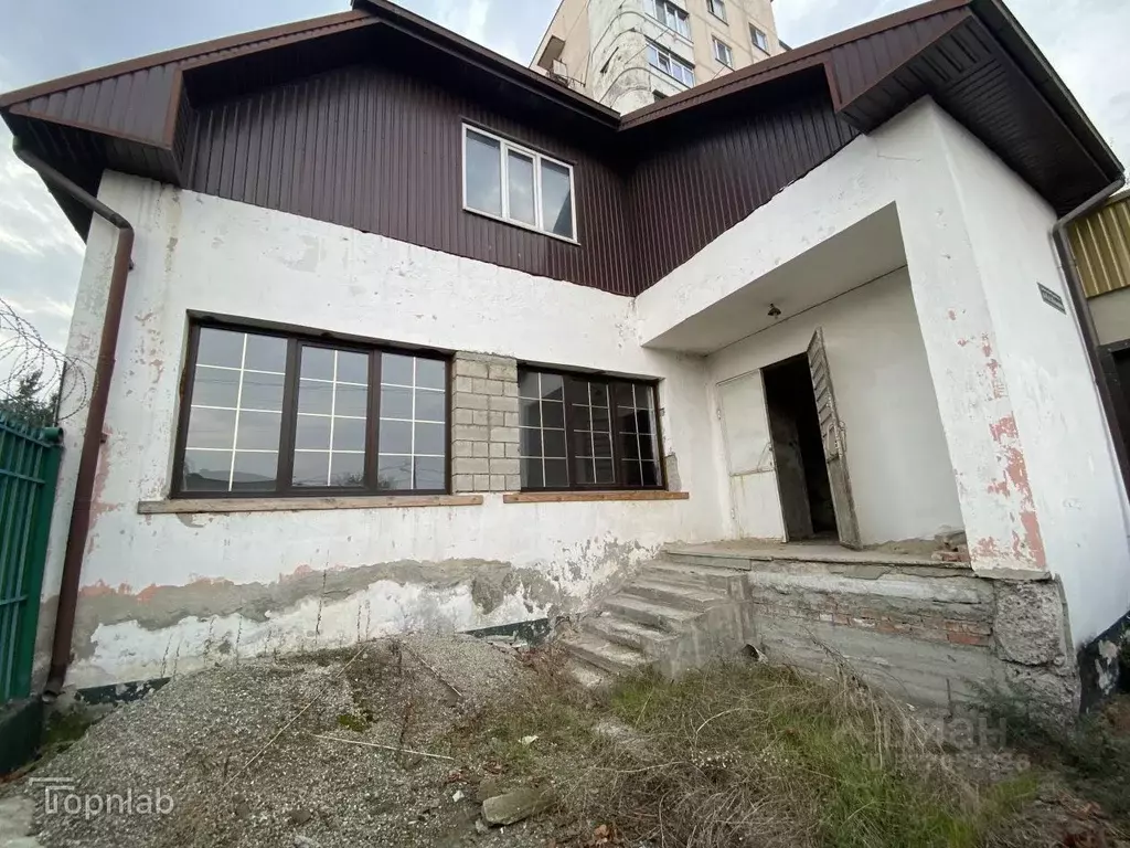 Дом в Кабардино-Балкария, Нальчик ул. А.А. Кадырова, 33 (245 м) - Фото 2