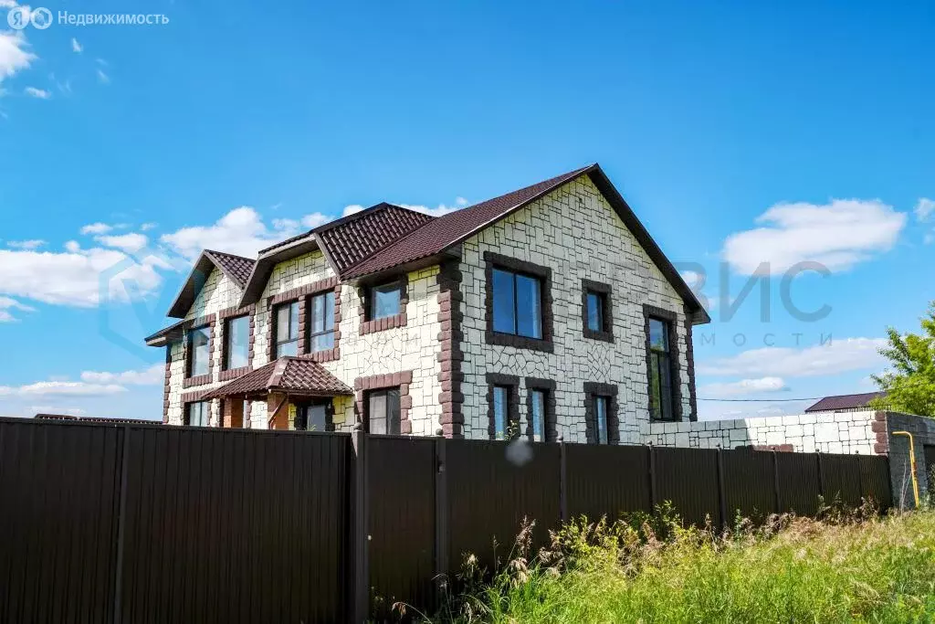 Дом в Усть-Заостровка, улица Труда, 9 (395 м) - Фото 0