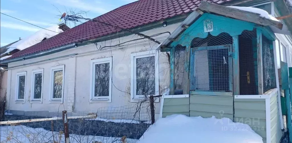 Дом в Ставропольский край, Александровский муниципальный округ, с. ... - Фото 1