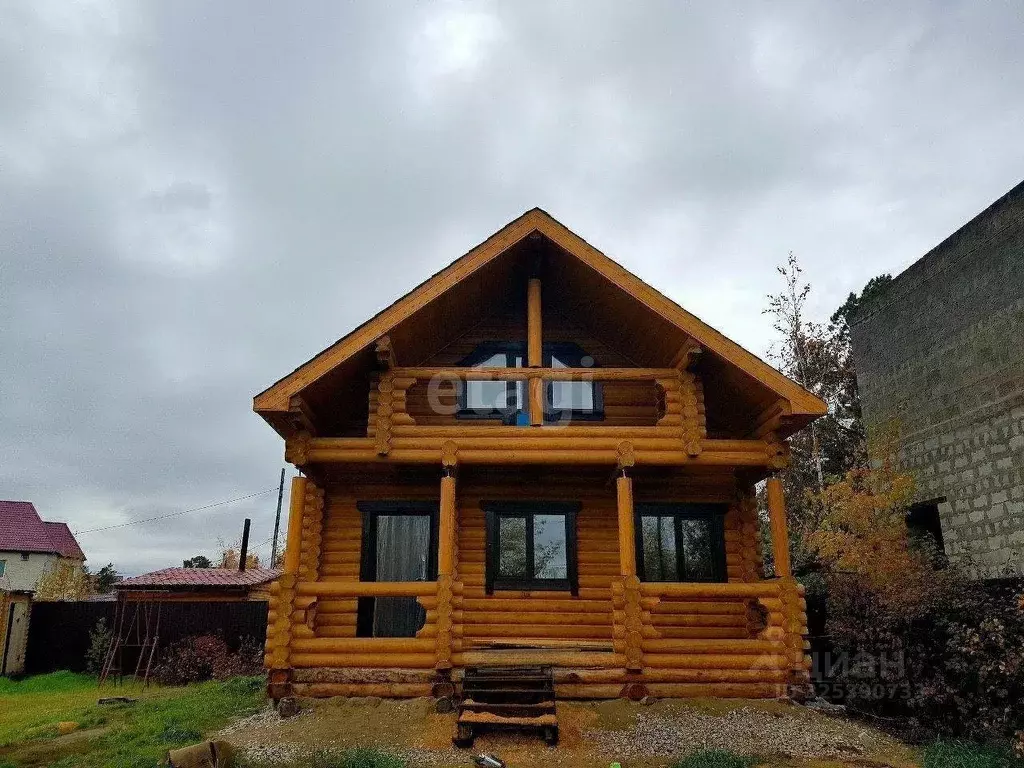 Дом в Саха (Якутия), Якутск Покровское шоссе, 7-й км, 41к3 (80 м) - Фото 1