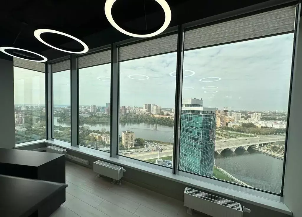 Офис в Свердловская область, Екатеринбург ул. Бориса Ельцина, 3/2 (291 ... - Фото 1