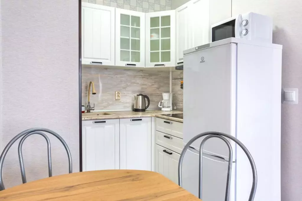 2-к кв. Карелия, Петрозаводск ул. Энтузиастов, 11 (42.0 м) - Фото 1