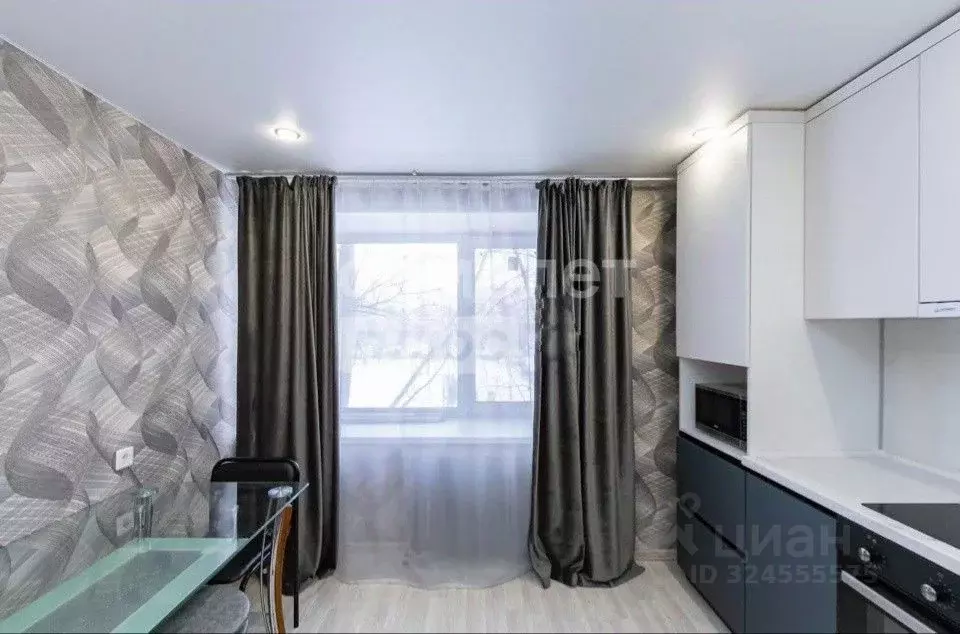 1-к кв. Тюменская область, Тюмень ул. Республики, 216 (31.0 м) - Фото 2