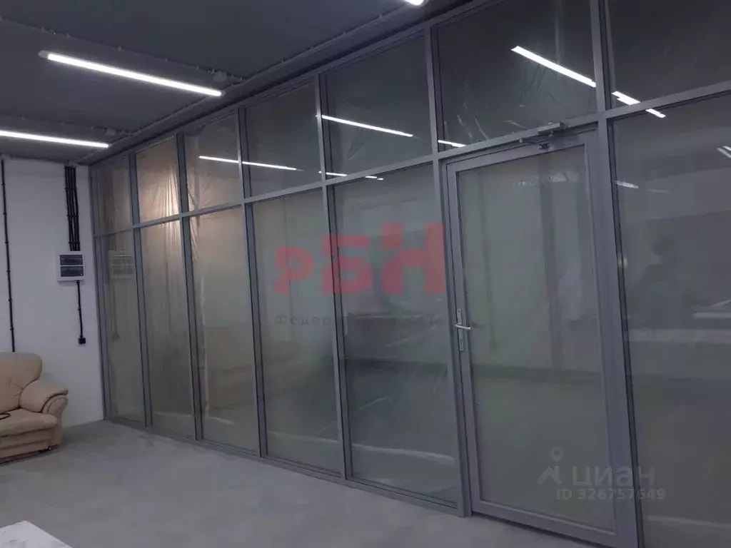 Офис в Тюменская область, Тюмень ул. Республики, 160 (28 м) - Фото 1