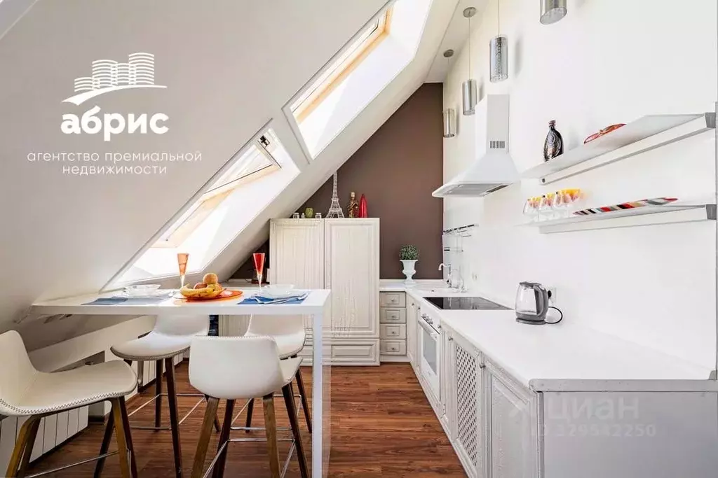 2-к кв. Приморский край, Владивосток ул. Калинина, 115А (49.7 м) - Фото 2