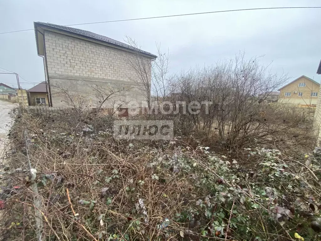 Участок в Дагестан, Дербент ул. Х. Тагиева, 77 (3.0 сот.) - Фото 1