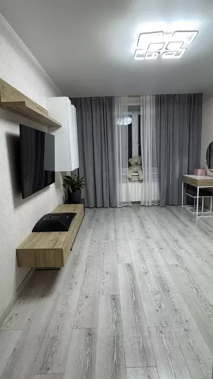 3-к кв. Алтайский край, Барнаул ул. 65 лет Победы, 29 (77.7 м) - Фото 2
