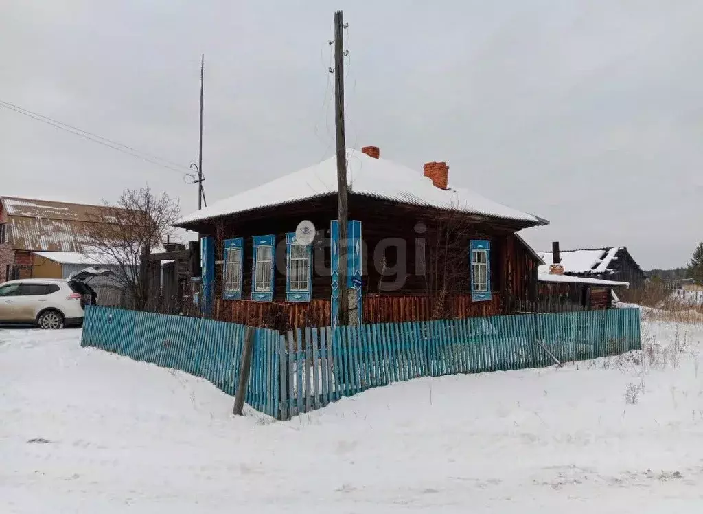 Дом в Тюменская область, Ялуторовский муниципальный округ, с. ... - Фото 1