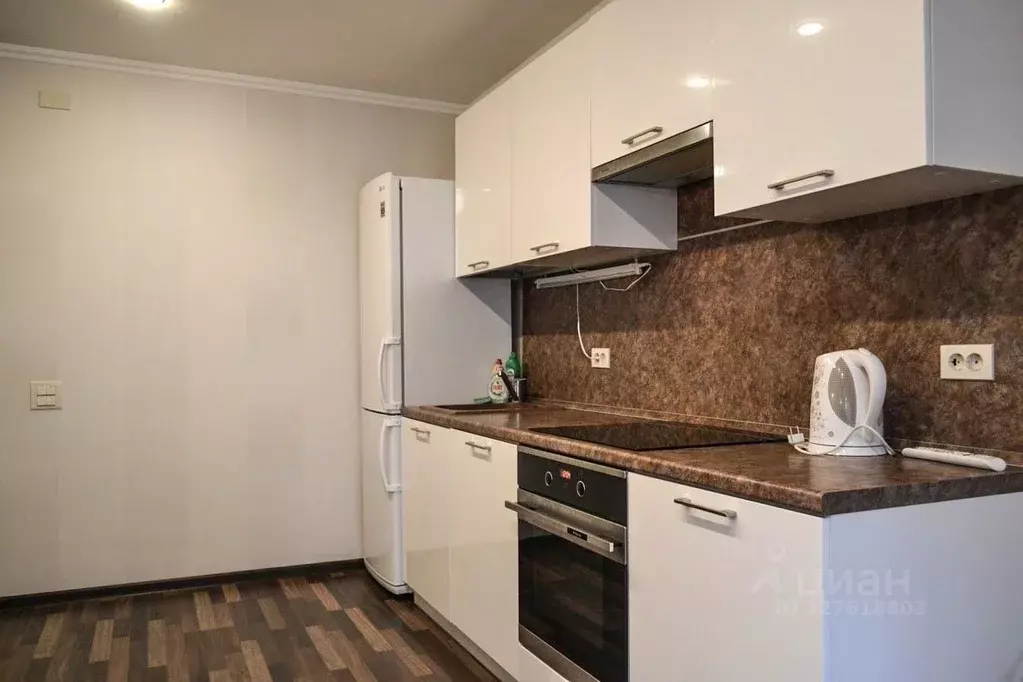 2-к кв. Кировская область, Киров ул. Владимирская, 42Б (40.0 м) - Фото 2