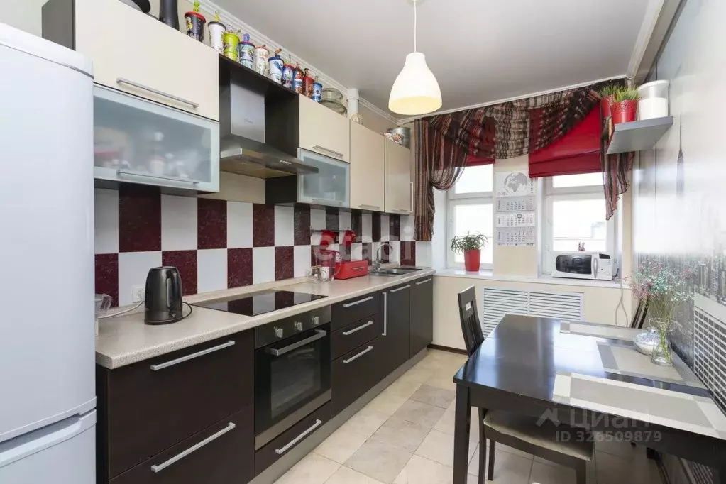 3-к кв. Тюменская область, Тюмень Широтная ул., 108к5 (67.9 м) - Фото 1