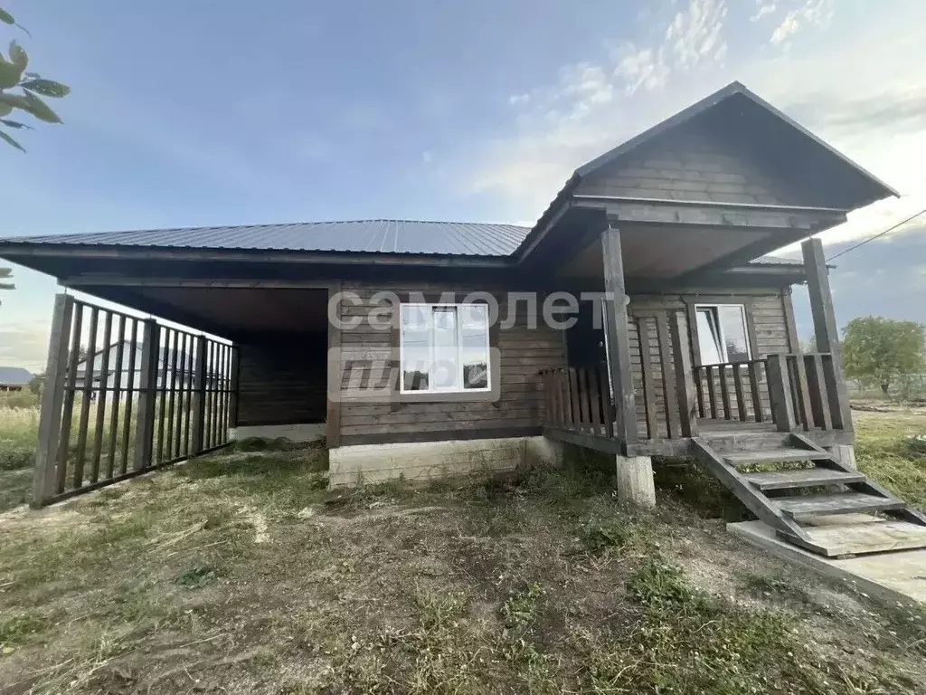 Дом в Башкортостан, с. Иглино ул. Воронежская, 80 (140 м) - Фото 1
