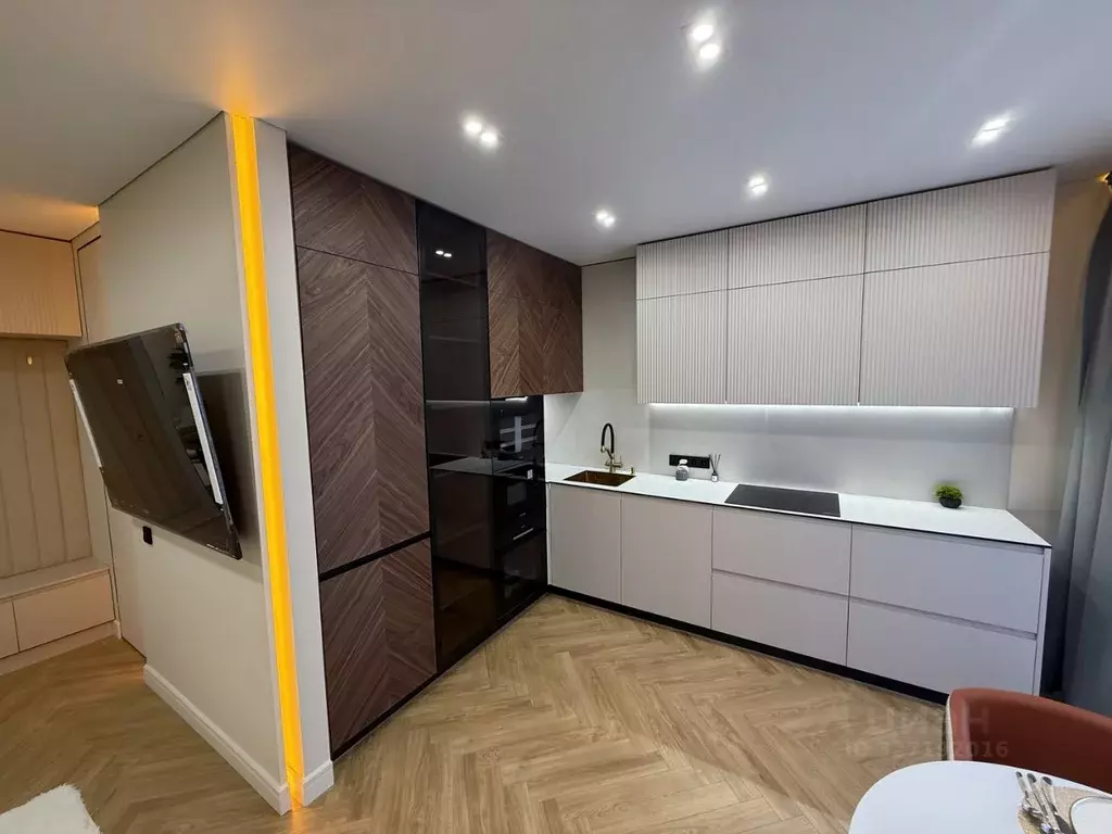 3-к кв. Краснодарский край, Сочи Завокзальный мкр, пер. Трунова, 6 ... - Фото 2