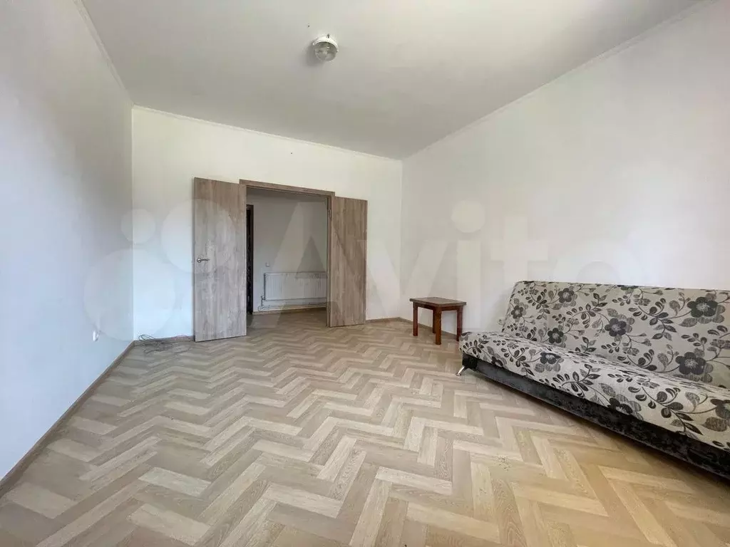1-к. квартира, 42 м, 1/5 эт. - Фото 1