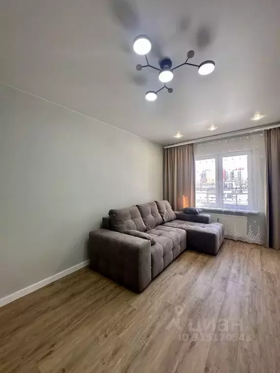 2-к кв. Ленинградская область, Гатчина Пушкинское ш., 13к2 (65.0 м) - Фото 1