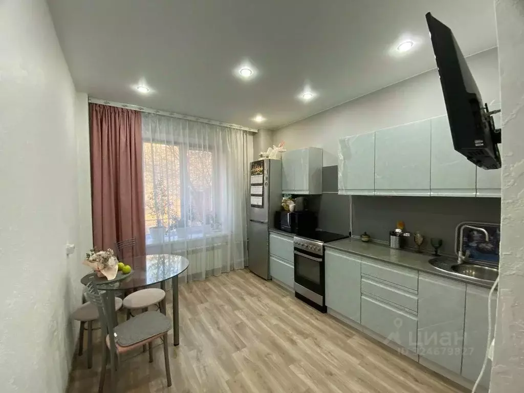 2-к кв. Хакасия, Абакан ул. Комарова, 24Б (52.0 м) - Фото 1