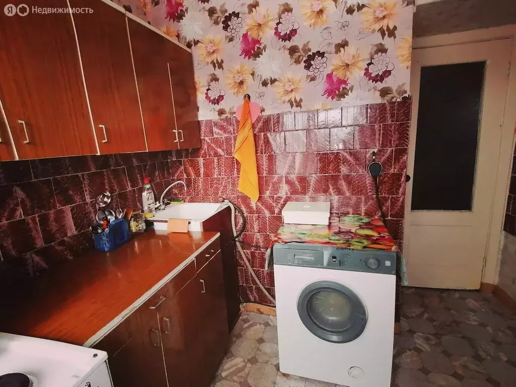 3-комнатная квартира: Инта, Инта, улица Горького, 15 (51.2 м) - Фото 2