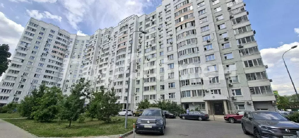 Продается 3-комнатная квартира - Фото 1