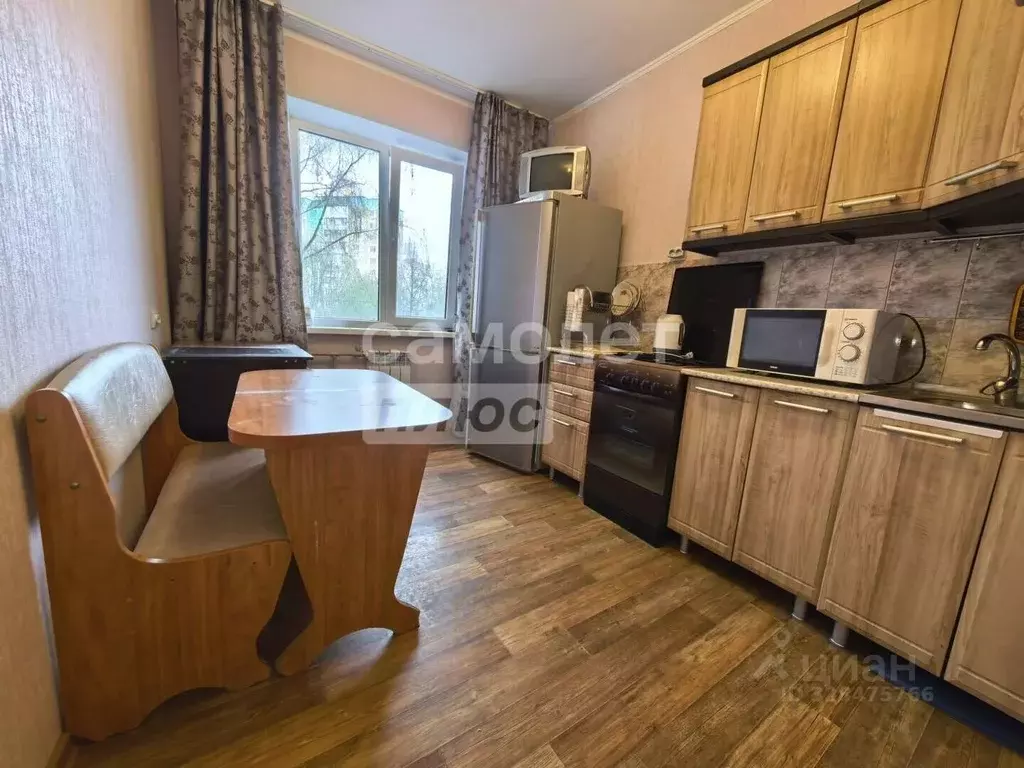 3-к кв. Курская область, Курск просп. Хрущева, 35 (72.0 м) - Фото 2