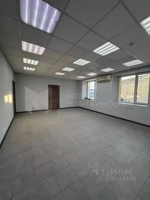 Офис в Тюменская область, Тюмень Авторемонтная ул., 49 (51 м) - Фото 1