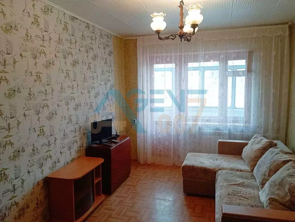 3-к кв. Белгородская область, Белгород ул. Гагарина, 17 (53.0 м) - Фото 0