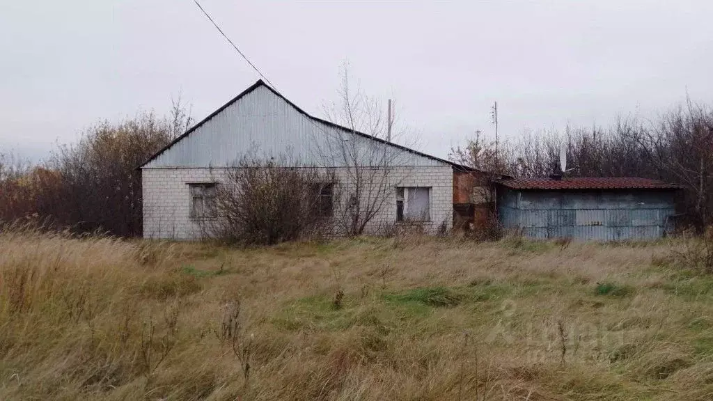 Дом в Белгородская область, Старооскольский городской округ, с. ... - Фото 0