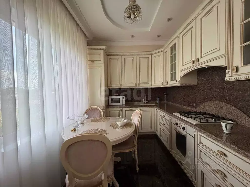 3-к кв. Крым, Симферополь ул. Крылова (68.3 м) - Фото 1
