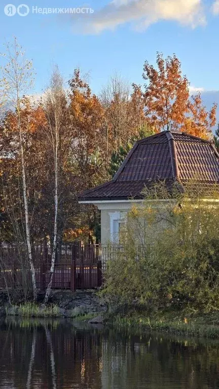 Дом в деревня Воронино, коттеджный посёлок Онегино (250 м) - Фото 1