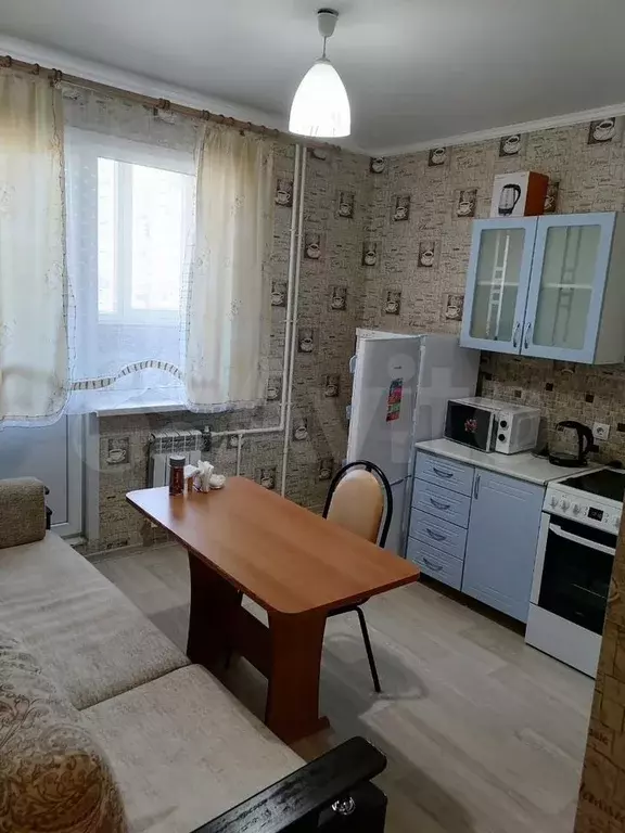 1-к. квартира, 43 м, 15/17 эт. - Фото 1