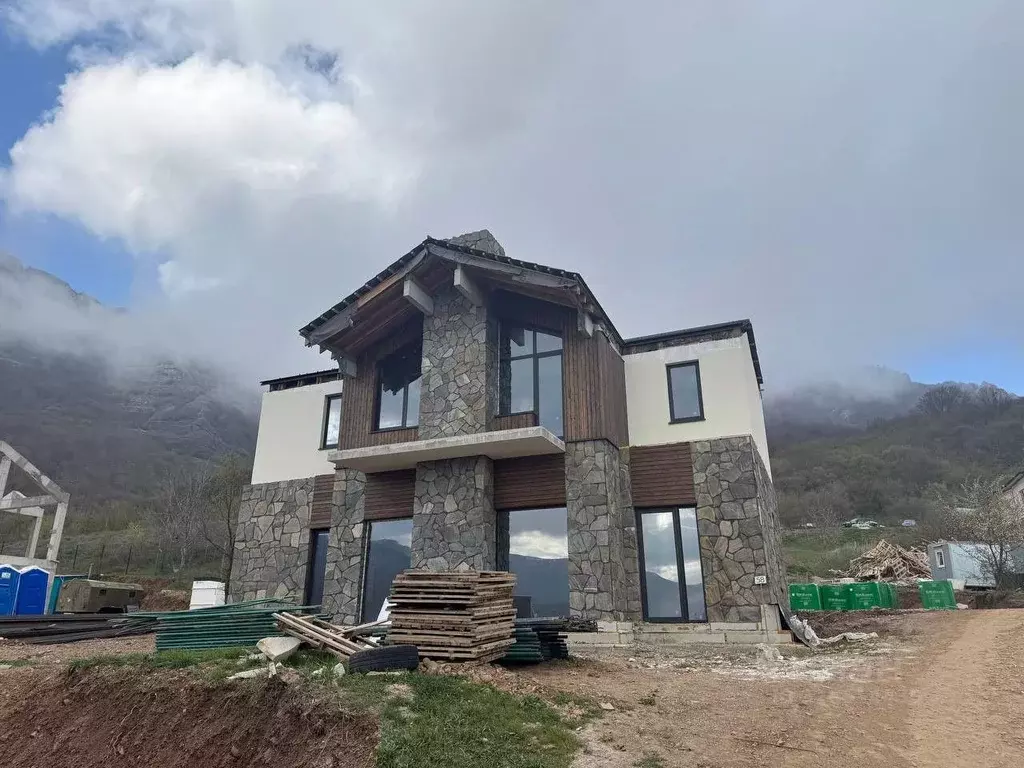 Дом в Крым, Алушта городской округ, с. Лучистое, Лучи кп  (170 м) - Фото 1