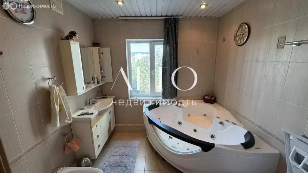 3-комнатная квартира: Сочи, улица Яна Фабрициуса, 2/9 (180 м) - Фото 1