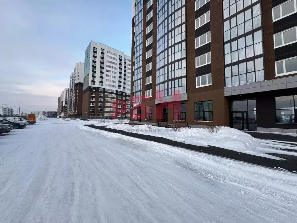 Помещение свободного назначения в Тюменская область, Тюмень ул. Павла ... - Фото 1