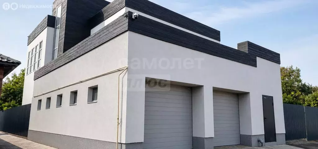 Дом в село Ивановка, Больничная улица, 5Б (535 м) - Фото 1