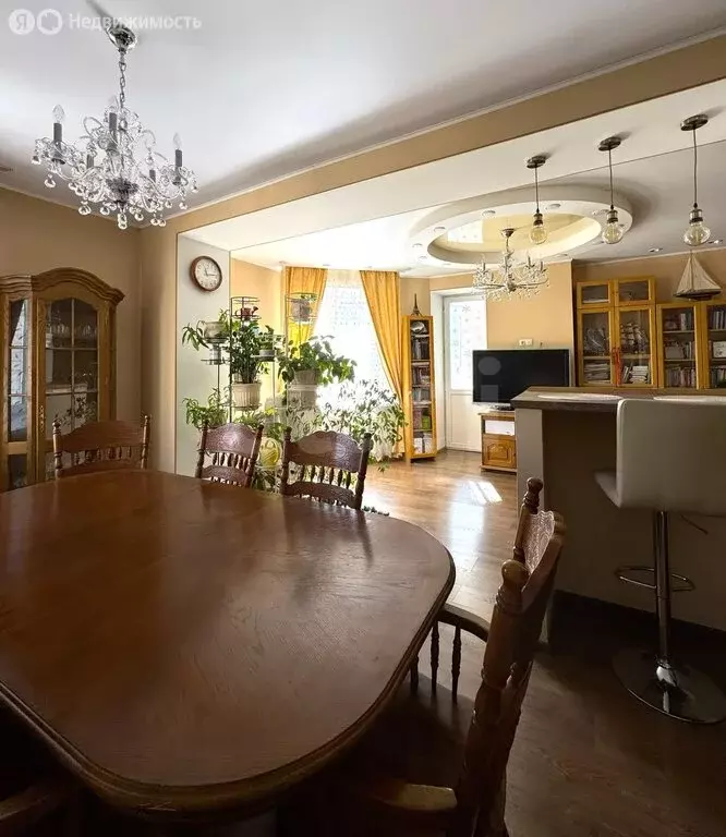 2-комнатная квартира: Тюмень, Орловская улица, 52 (70 м) - Фото 1